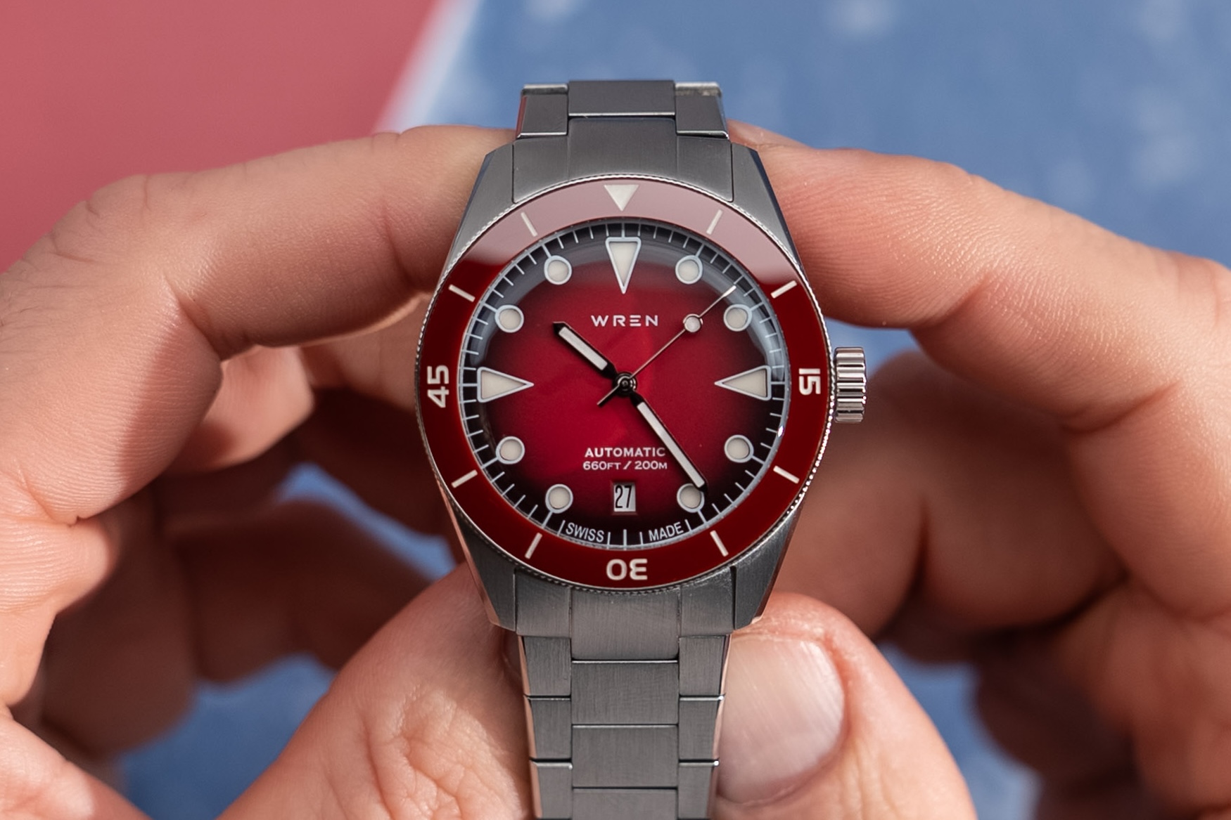 Wren Diver 38 Crimson Date Red Dial Straps