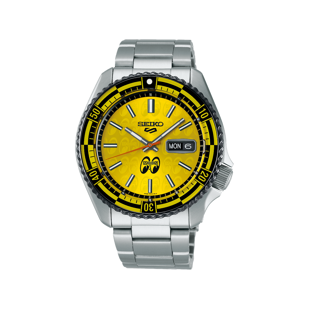 Seiko 5 Sports SKX x MOONEYES